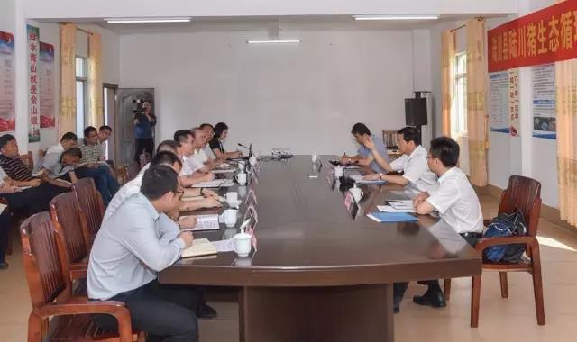 5949d7b8ceb6e.jpg 項(xiàng)目座談會現(xiàn)場.jpg