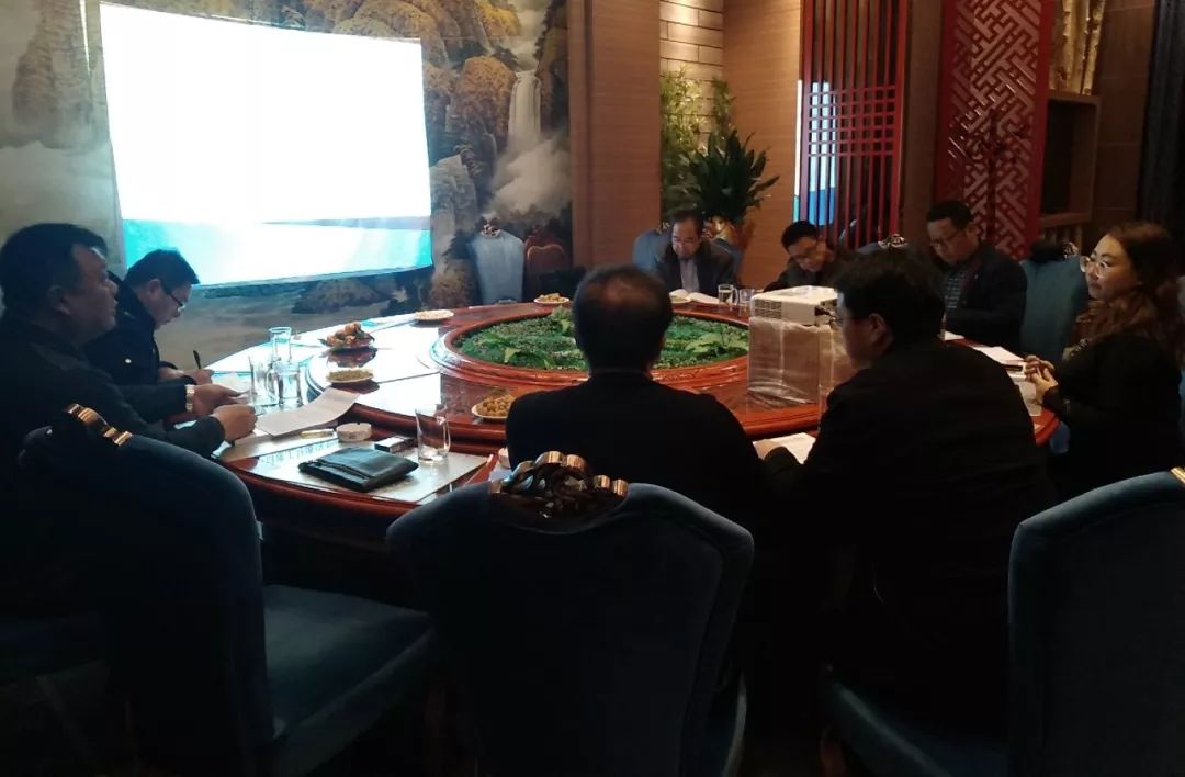 5c1cb2b1d74bd.jpg 640UUWQLGCA.jpg