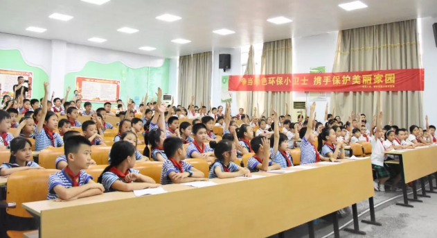 5d03165588e03.png 1.png